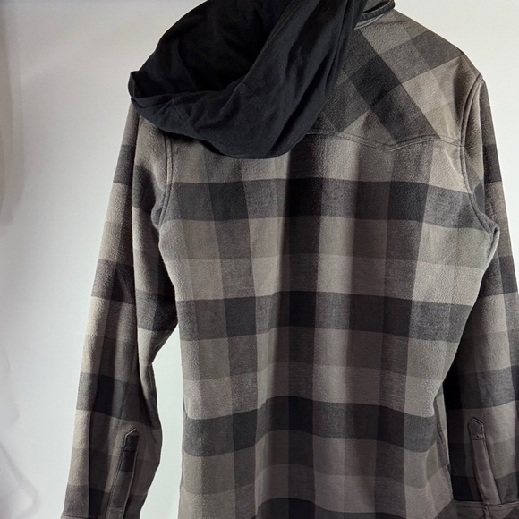 Quiksilver Men's Checkered Black and Gray Shirt Jacket - Picture 5 of 10